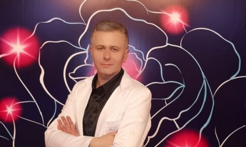 Алекс Анохин — ведущий на Music Box Gold, партнер Премии УСПЕШНАЯ МАМА MOSCOW 2022