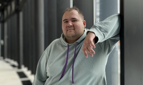 Максим Уканеев — преподаватель истории и обществознания, создатель онлайн-школы Study Up